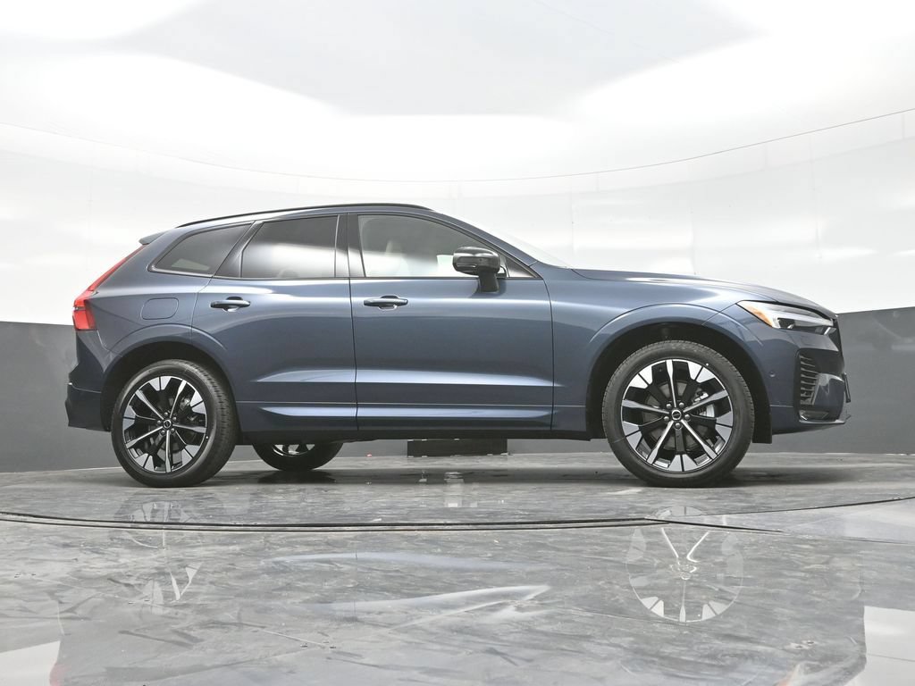 New 2026 Volvo XC60 B5 Plus w/ Climate Package AWD/4WD image 34