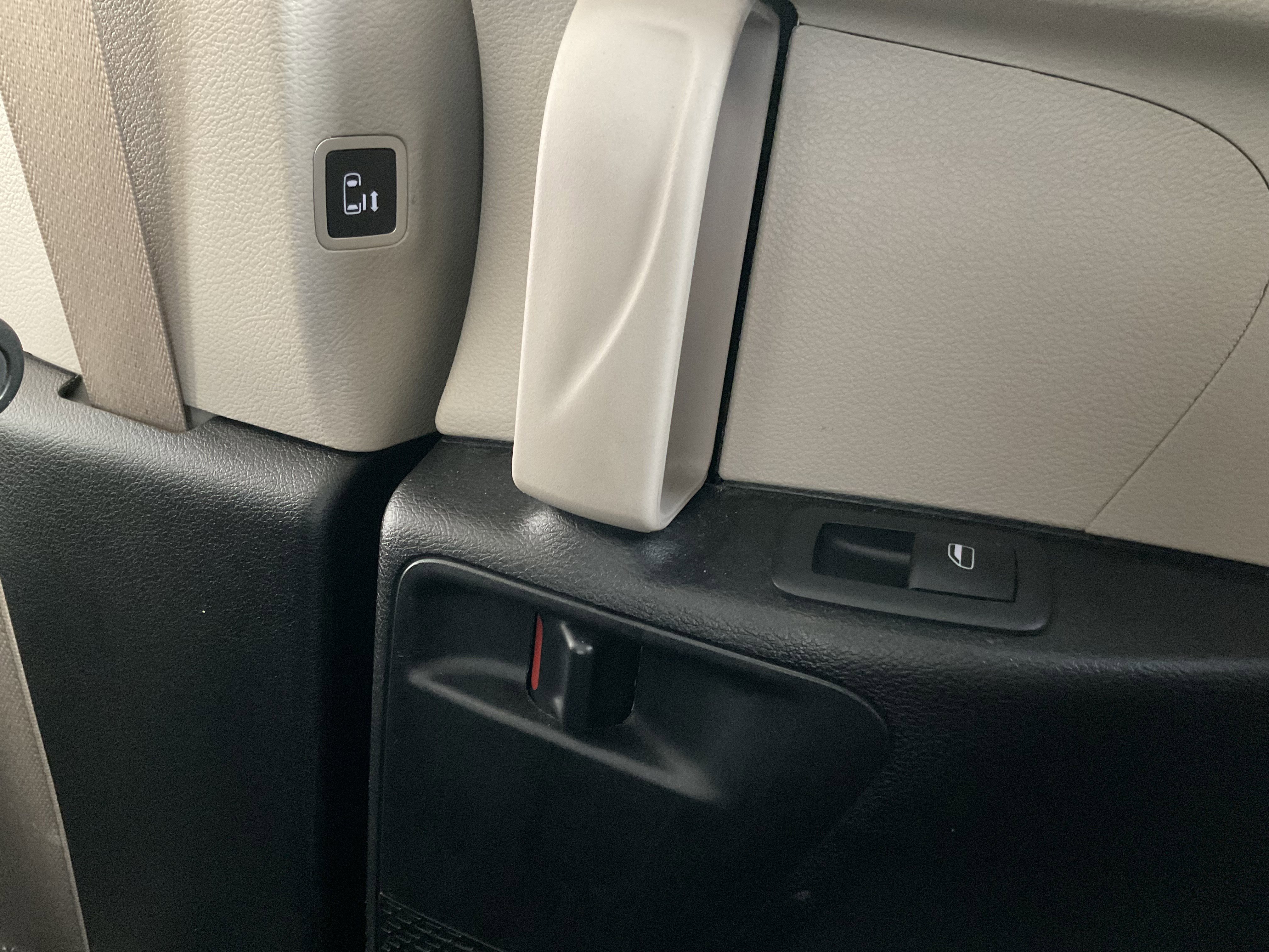 Used 2022 Chrysler Pacifica Touring-L FWD image 36