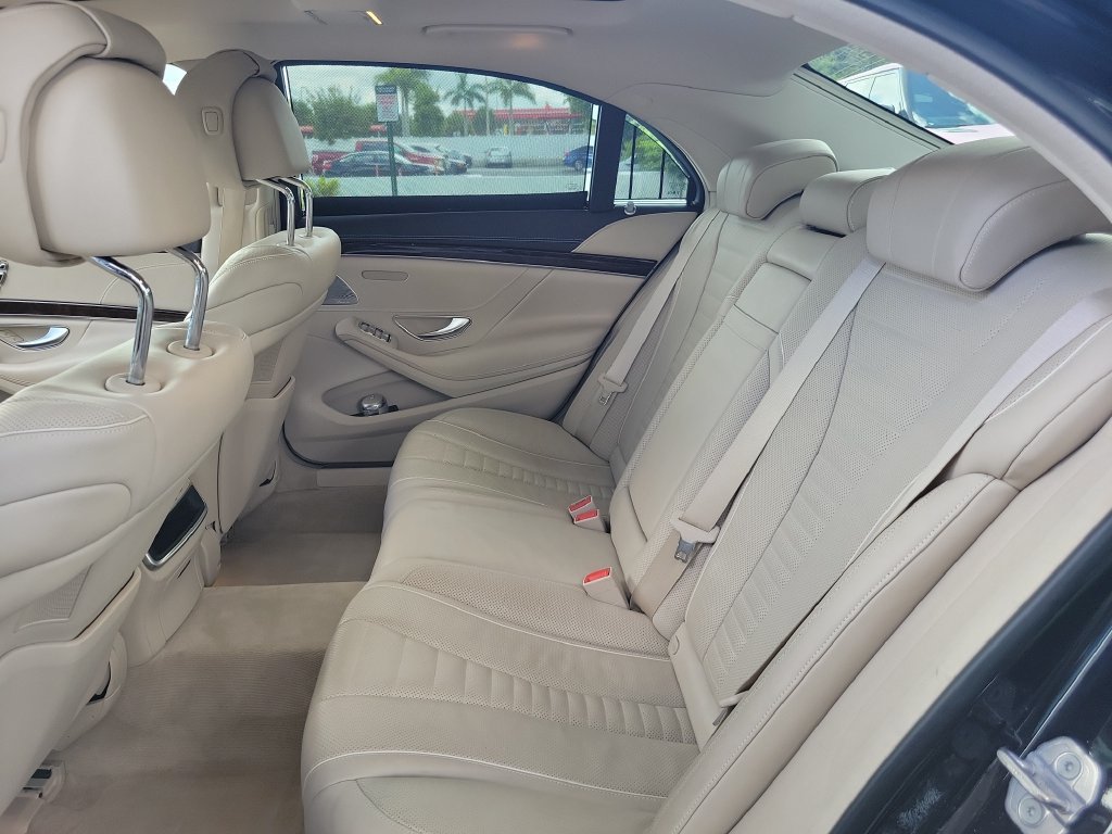 Used 2020 Mercedes-Benz S 560 4MATIC Sedan image 14