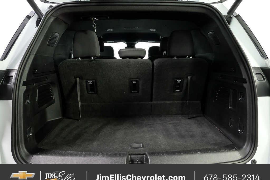Certified 2025 Chevrolet Traverse LT