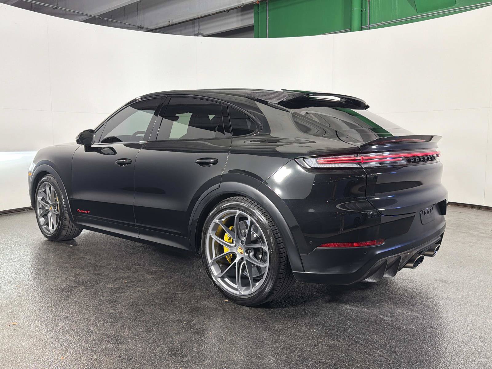 Used 2024 Porsche Cayenne Turbo GT AWD/4WD image 5