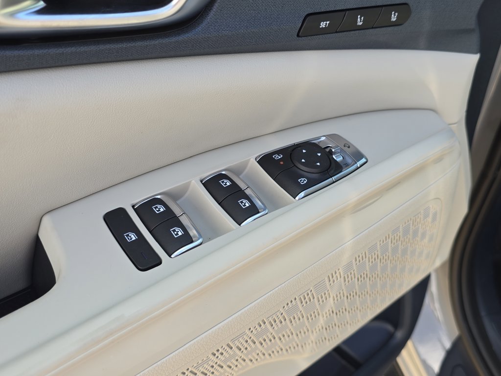 New 2026 Kia Carnival EX FWD image 21