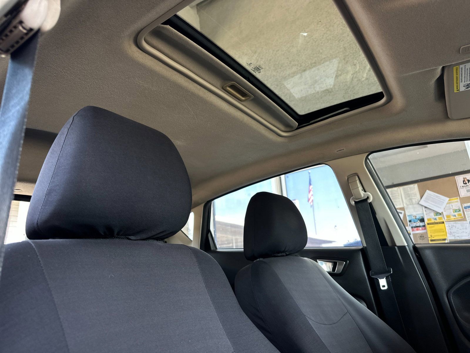 Used 2015 Ford Fiesta SE image 15