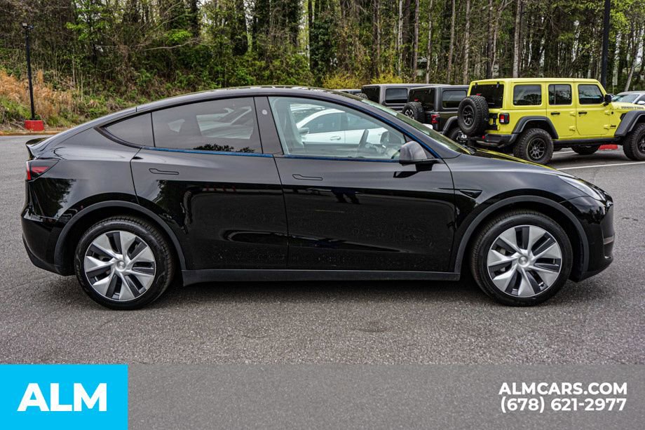 Used 2024 Tesla Model Y Long Range AWD/4WD image 9