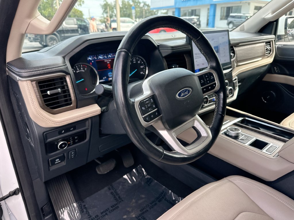 Used 2024 Ford Expedition Limited RWD image 9
