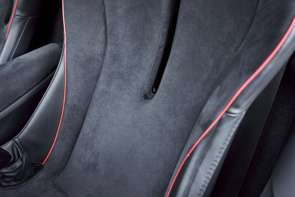 Used 2023 McLaren Artura image 48