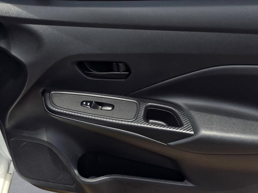 Used 2021 Nissan Versa S FWD image 34