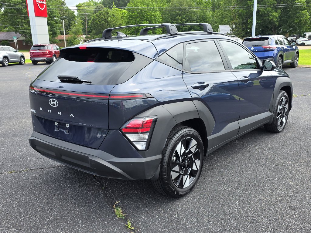 Used 2024 Hyundai Kona SEL image 3