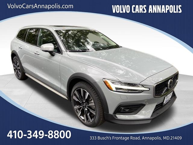 New 2026 Volvo V60 B5 Cross Country Ultra w/ Climate Package AWD/4WD image 1