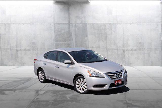 Used 2014 Nissan Sentra SV FWD image 2