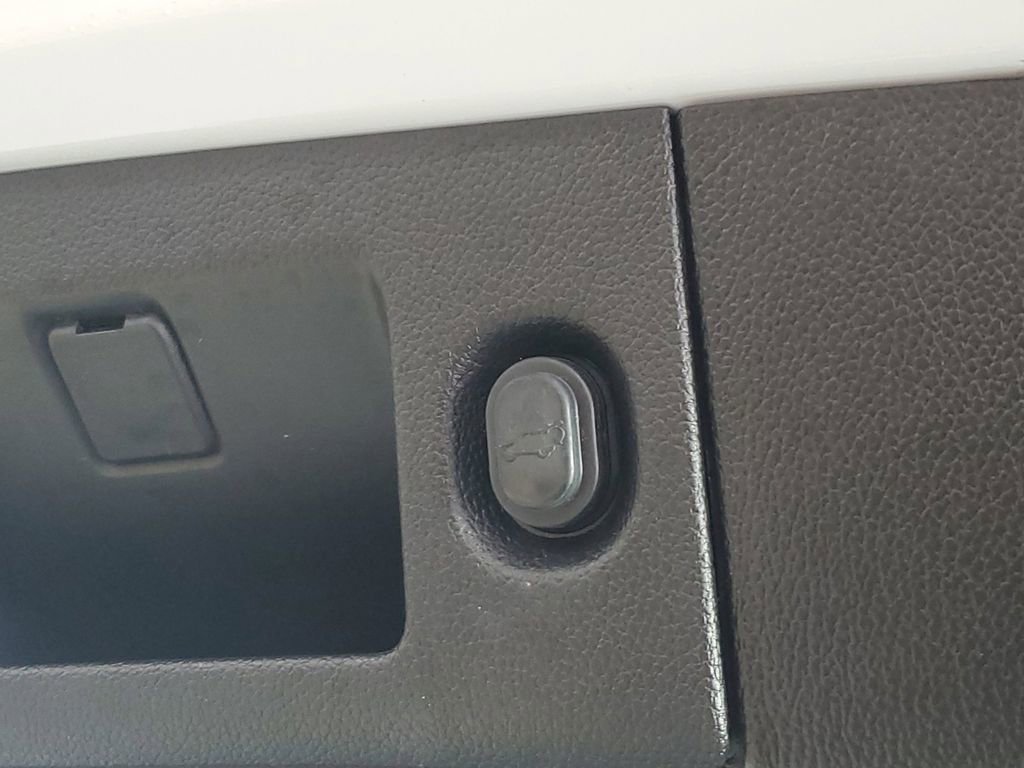 Used 2020 Chevrolet Tahoe Premier w/ RST 6.2L Performance Edition image 48