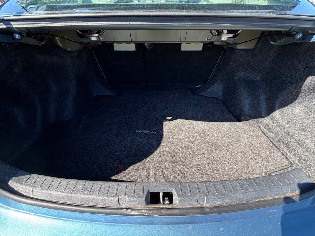 Used 2013 Toyota Corolla LE FWD image 24