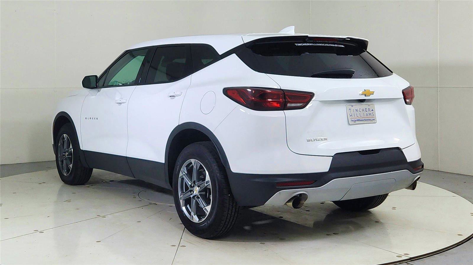 Used 2023 Chevrolet Blazer LT image 5