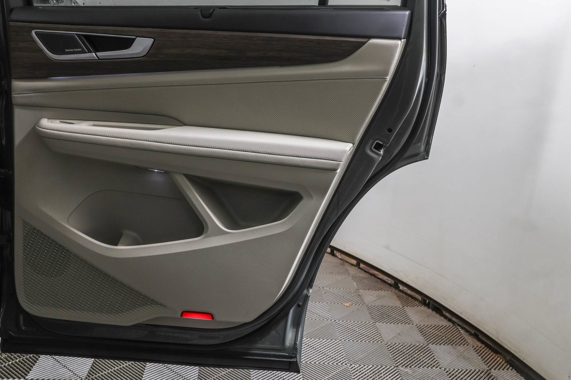 New 2026 Volkswagen Atlas SEL Premium R-Line image 43