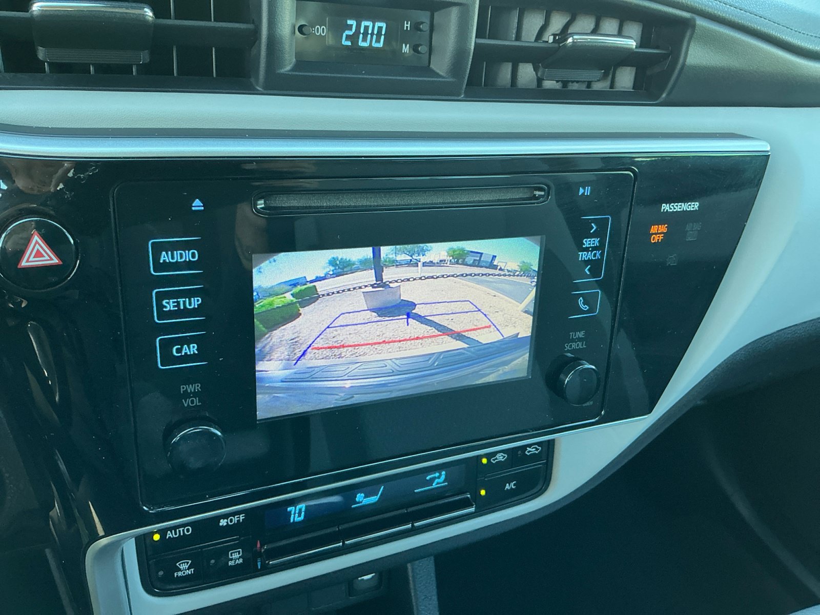 Used 2017 Toyota Corolla LE w/ Carpet Mat Package (TMS) FWD image 29