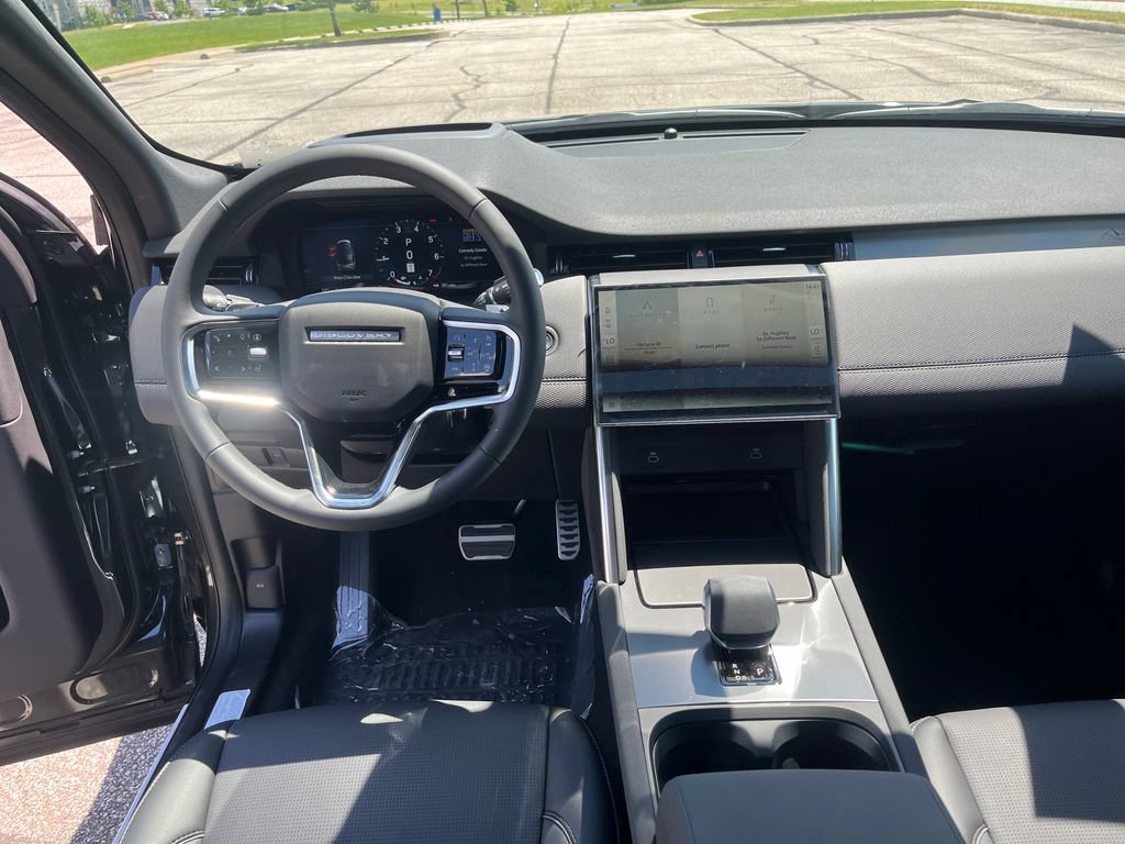 New 2026 Land Rover Discovery Sport Landmark AWD/4WD image 12