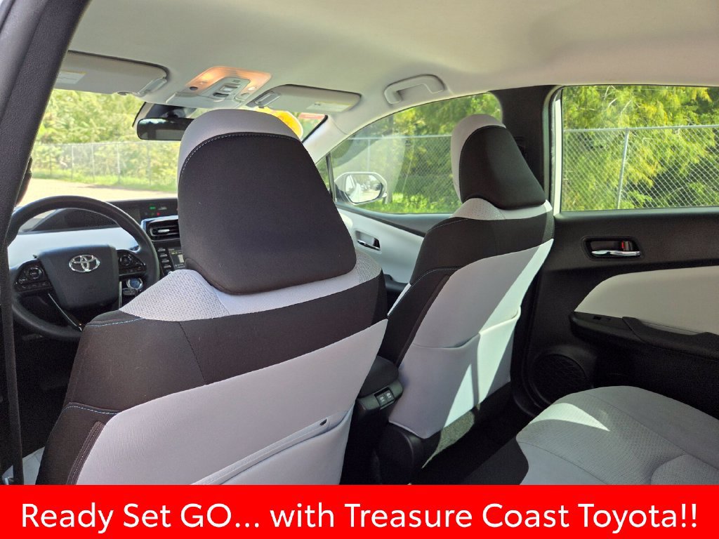 Used 2021 Toyota Prius LE FWD image 24