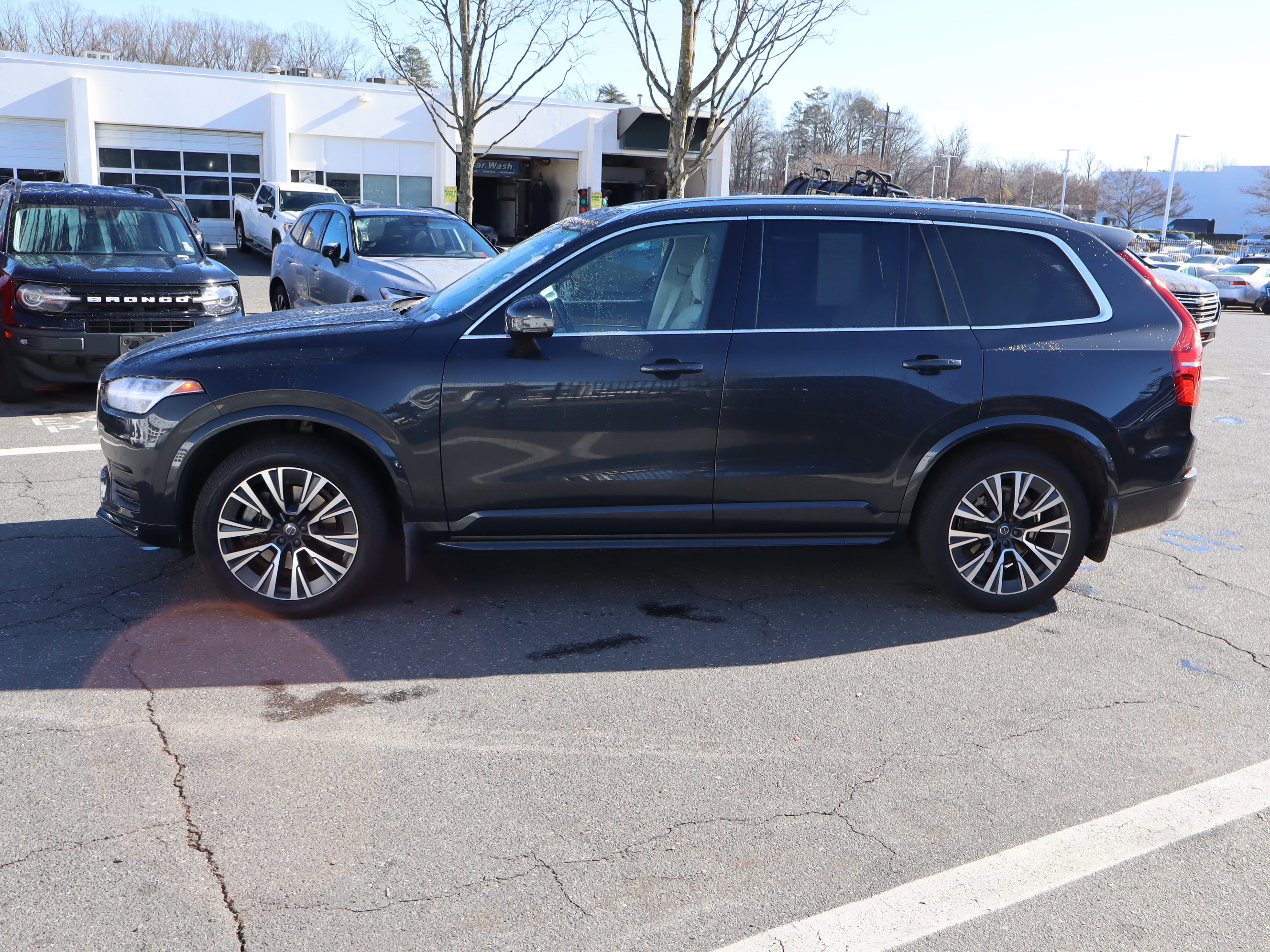 Used 2021 Volvo XC90 T5 Momentum w/ Advanced Package image 18