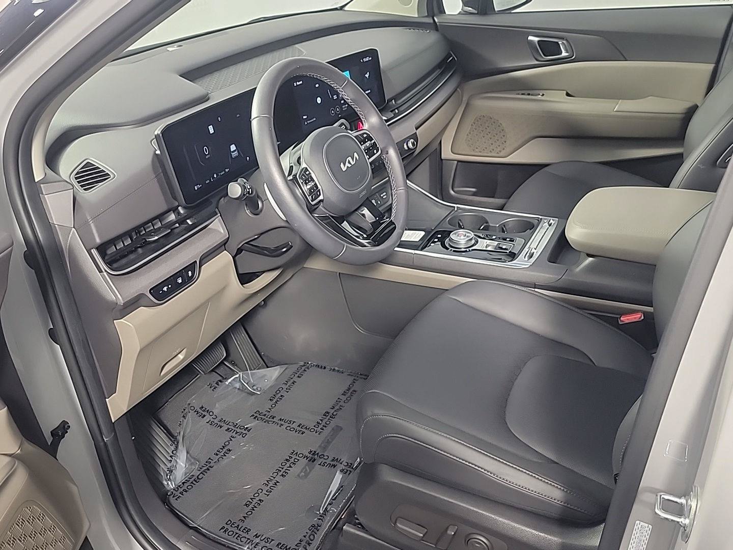 Used 2026 Kia Carnival SX FWD image 19