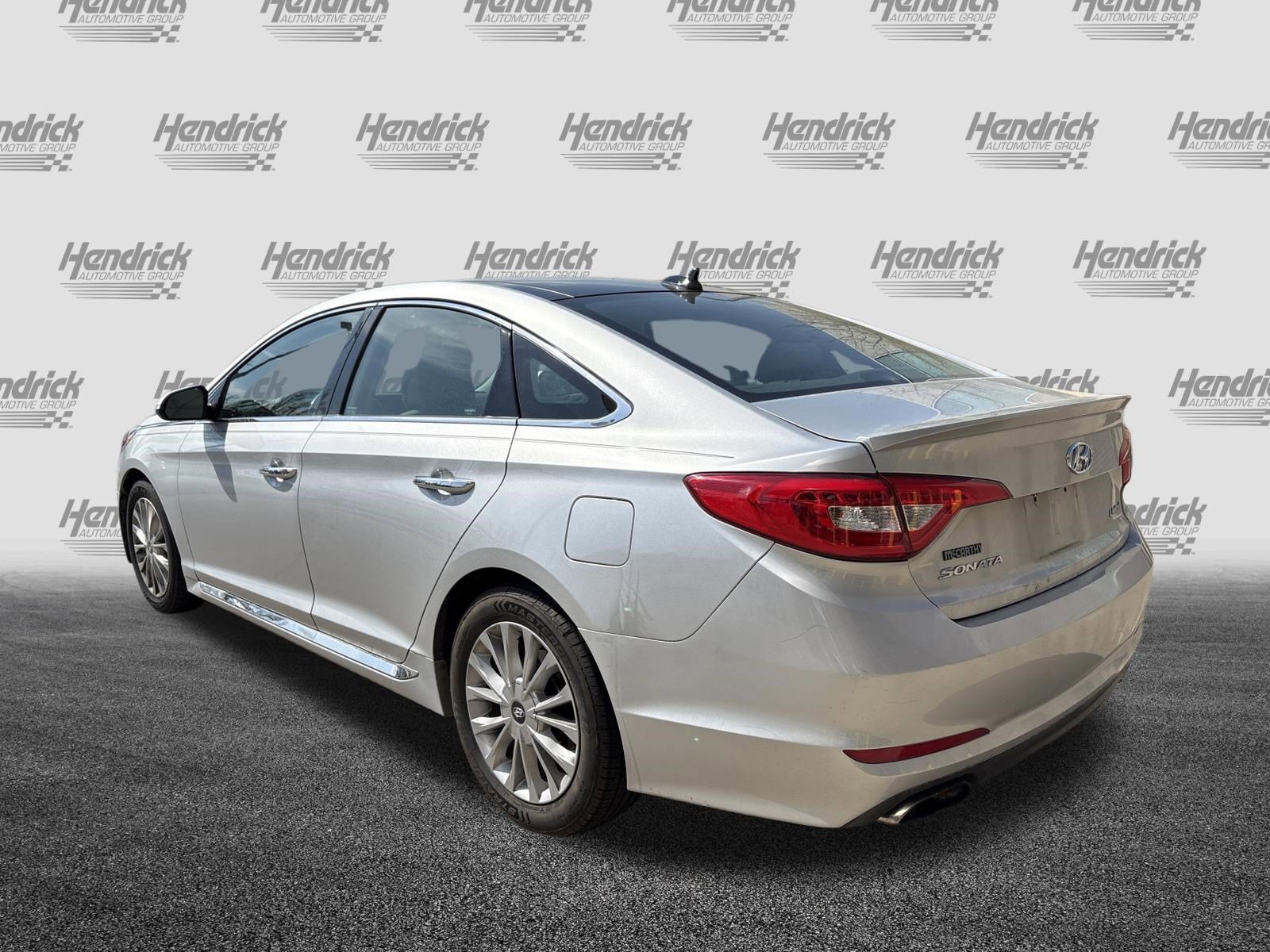 Used 2015 Hyundai Sonata Limited w/ Option Group 05 image 8