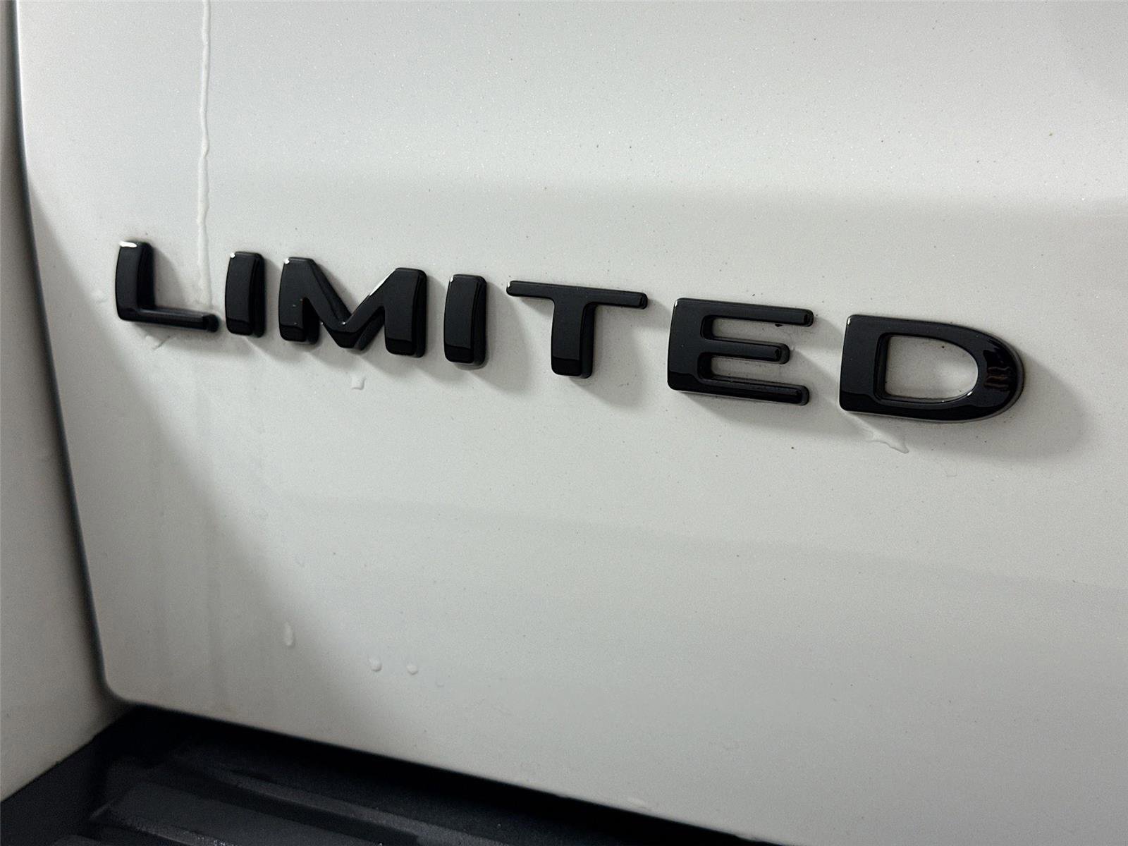 Used 2022 Ford Expedition Max Limited AWD/4WD image 32