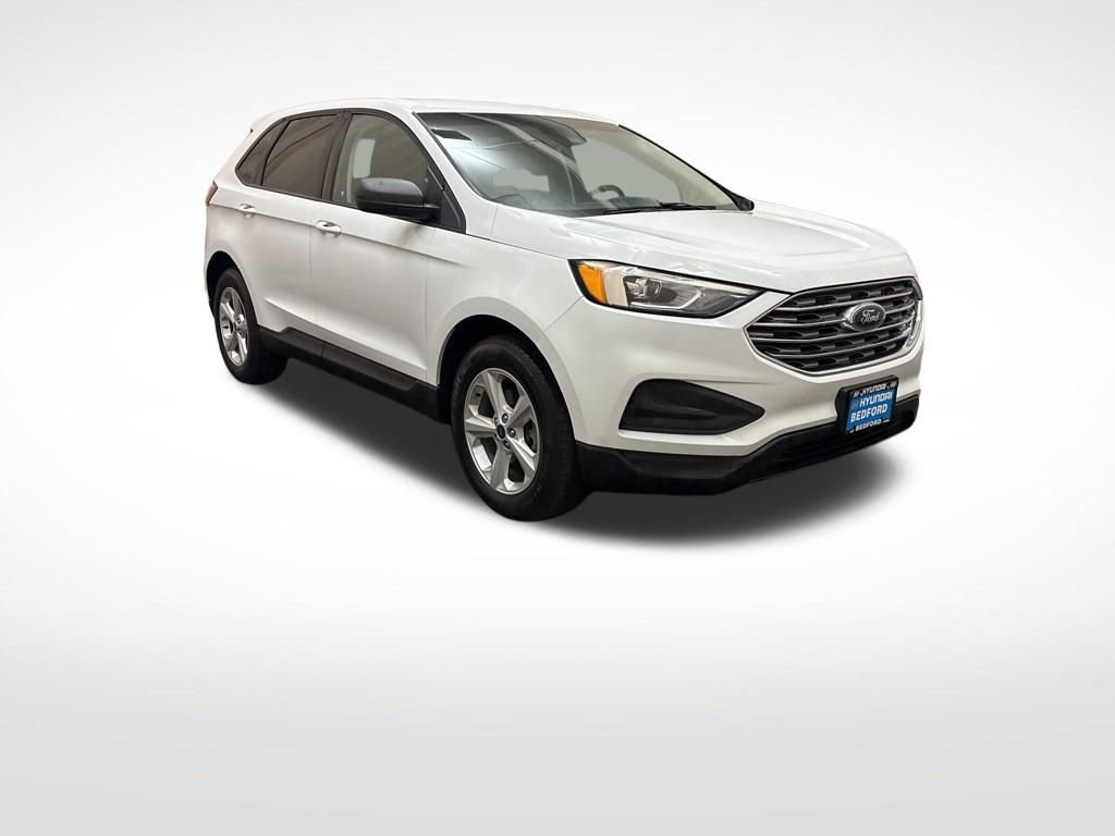 Used 2019 Ford Edge SE image 3