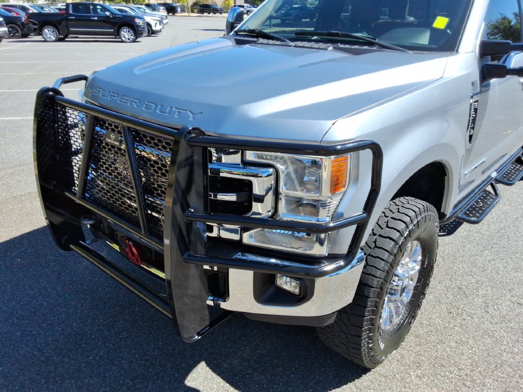 Used 2022 Ford F250 Lariat w/ Chrome Package AWD/4WD image 9