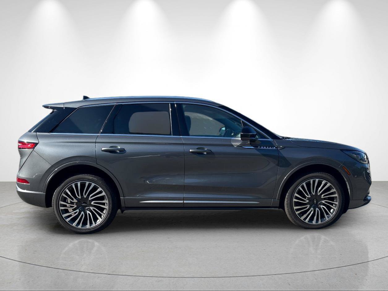 Used 2022 Lincoln Corsair Reserve w/ Sport Package AWD/4WD image 6