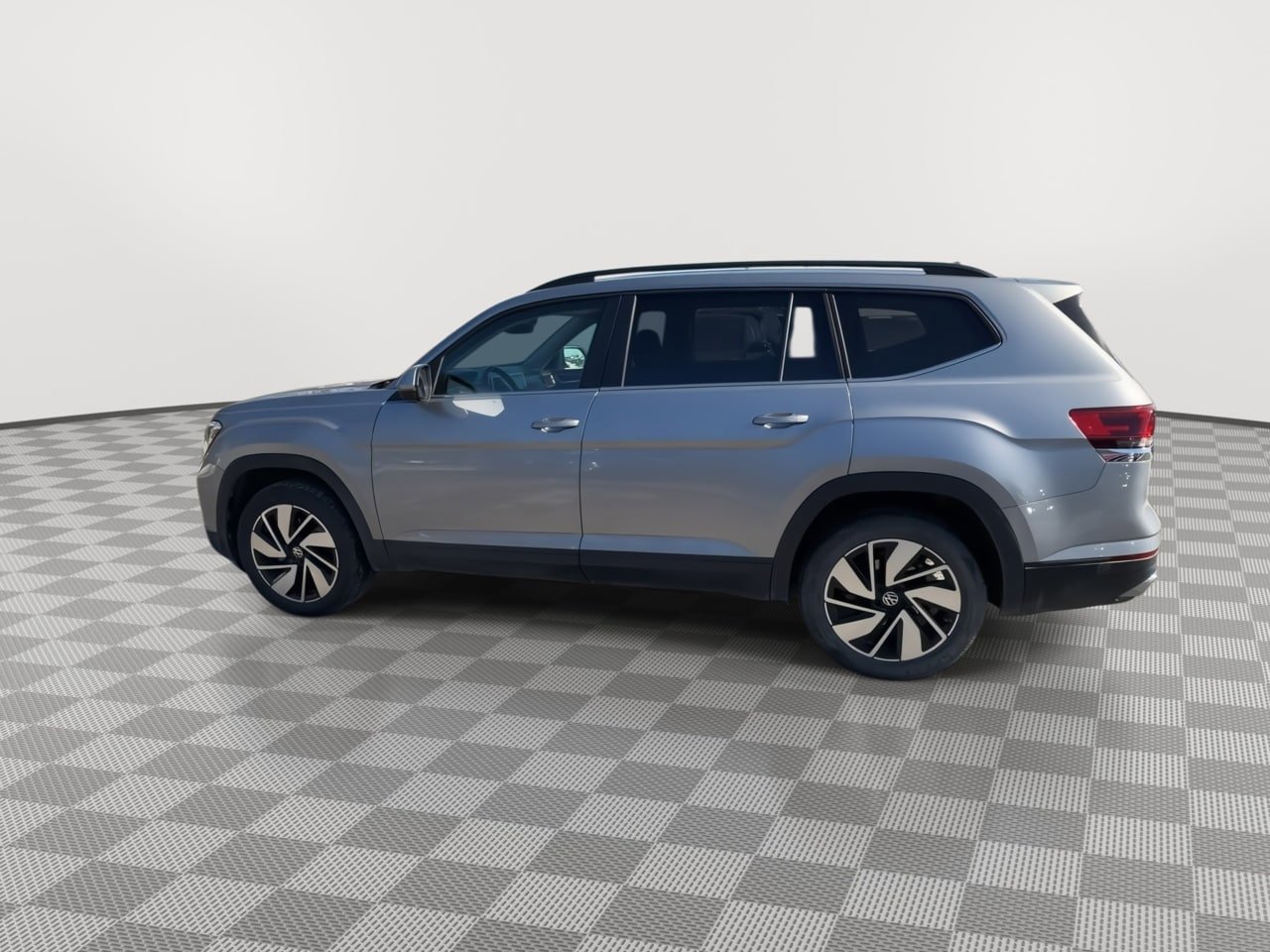 Used 2024 Volkswagen Atlas SE image 5