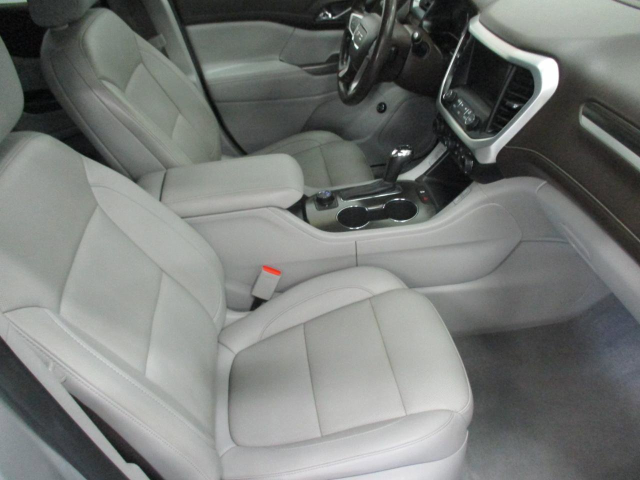 Used 2019 GMC Acadia SLT AWD/4WD image 14