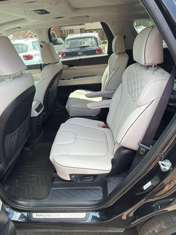 Used 2021 Hyundai Palisade Calligraphy w/ Cargo Package AWD/4WD image 19