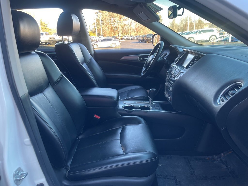 Used 2018 Nissan Pathfinder SL w/ Midnight Edition Package image 13