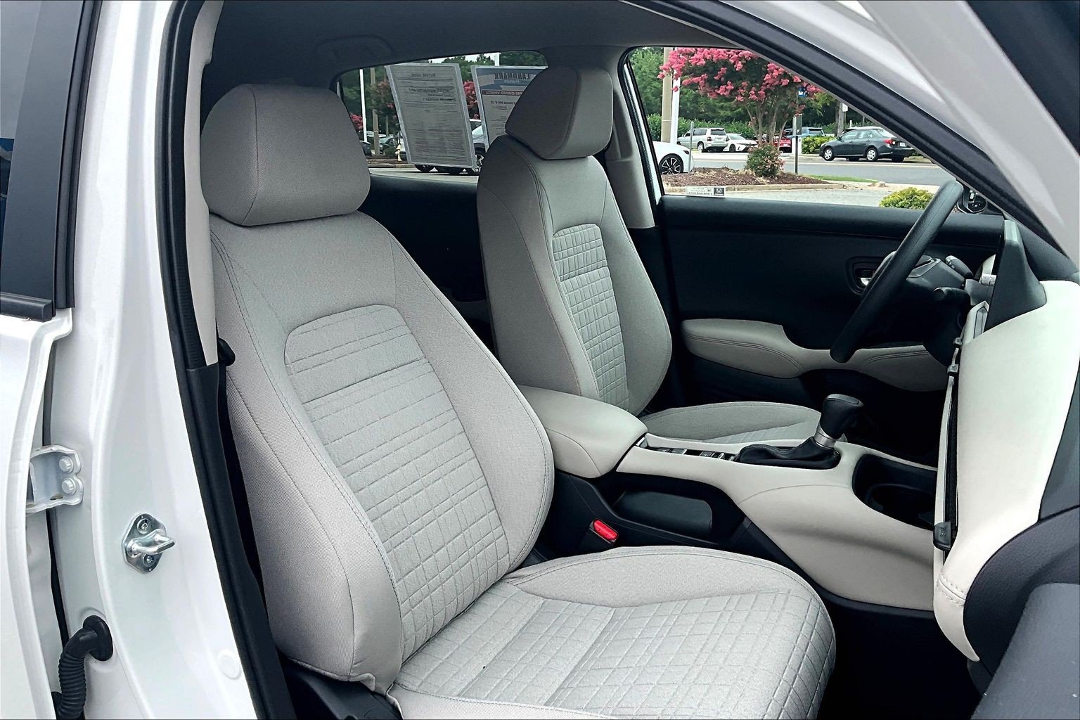 Used 2026 Honda HR-V LX image 7
