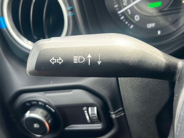 Used 2024 Jeep Wrangler High Altitude AWD/4WD image 24