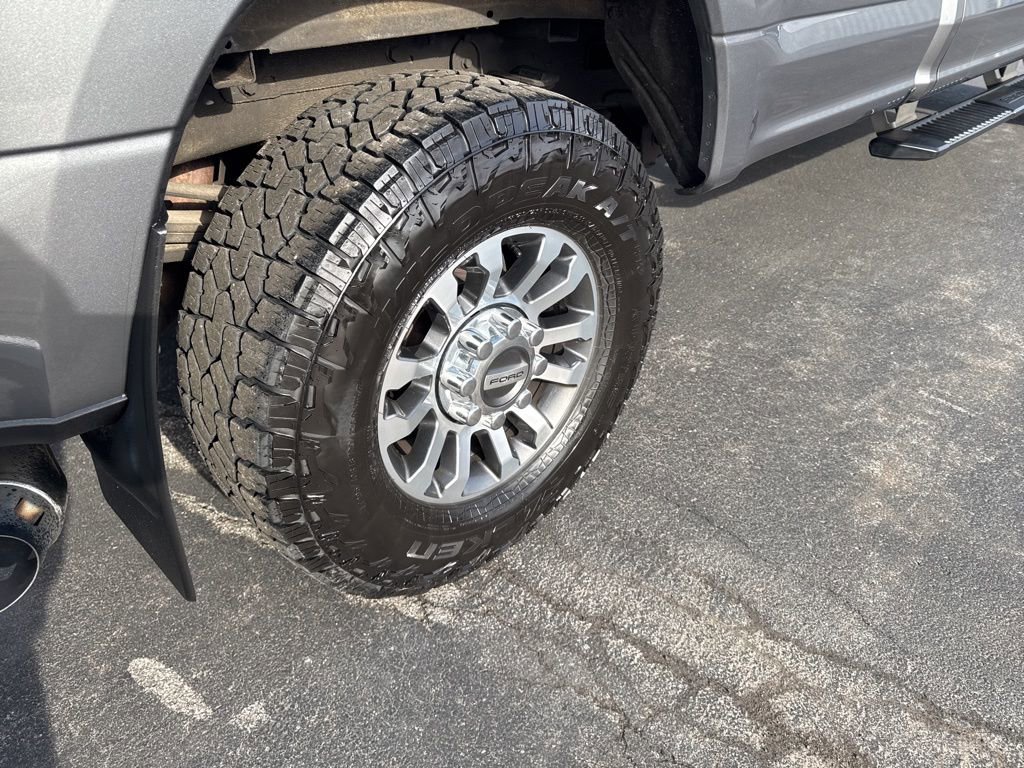 Used 2022 Ford F250 Lariat w/ Lariat Ultimate Package image 10