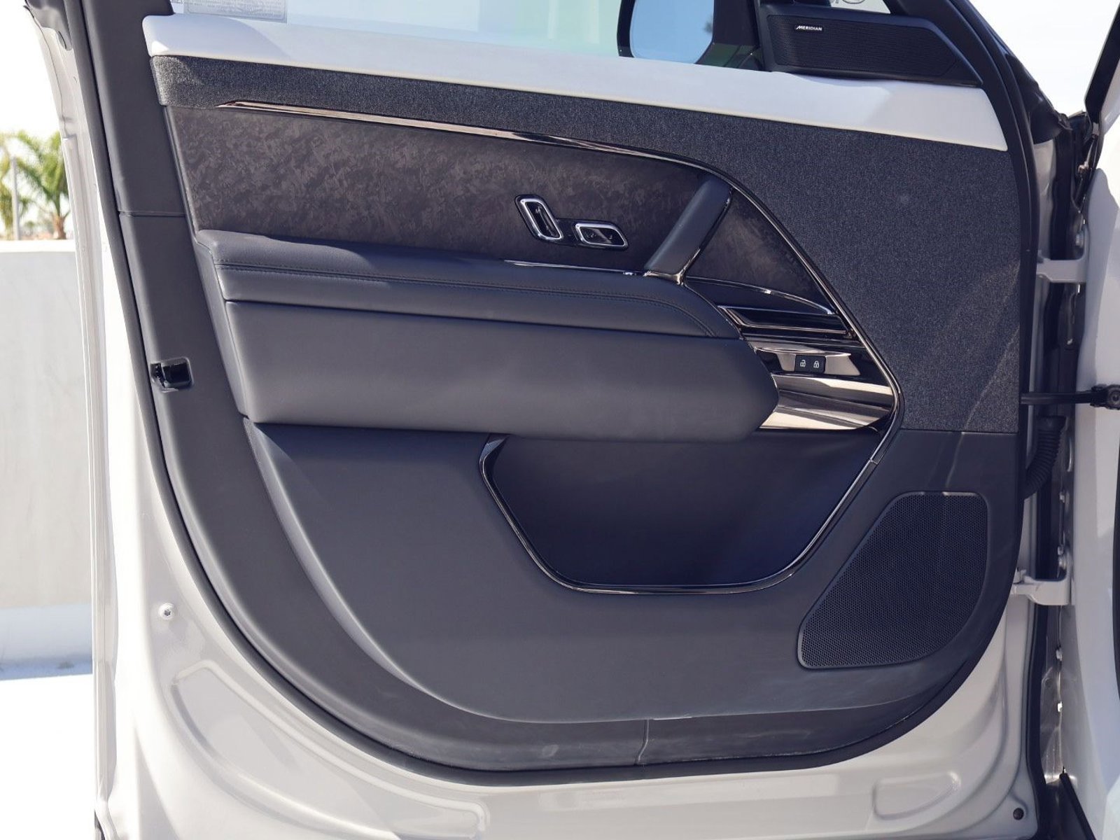 Used 2024 Land Rover Range Rover Sport Dynamic SE image 13