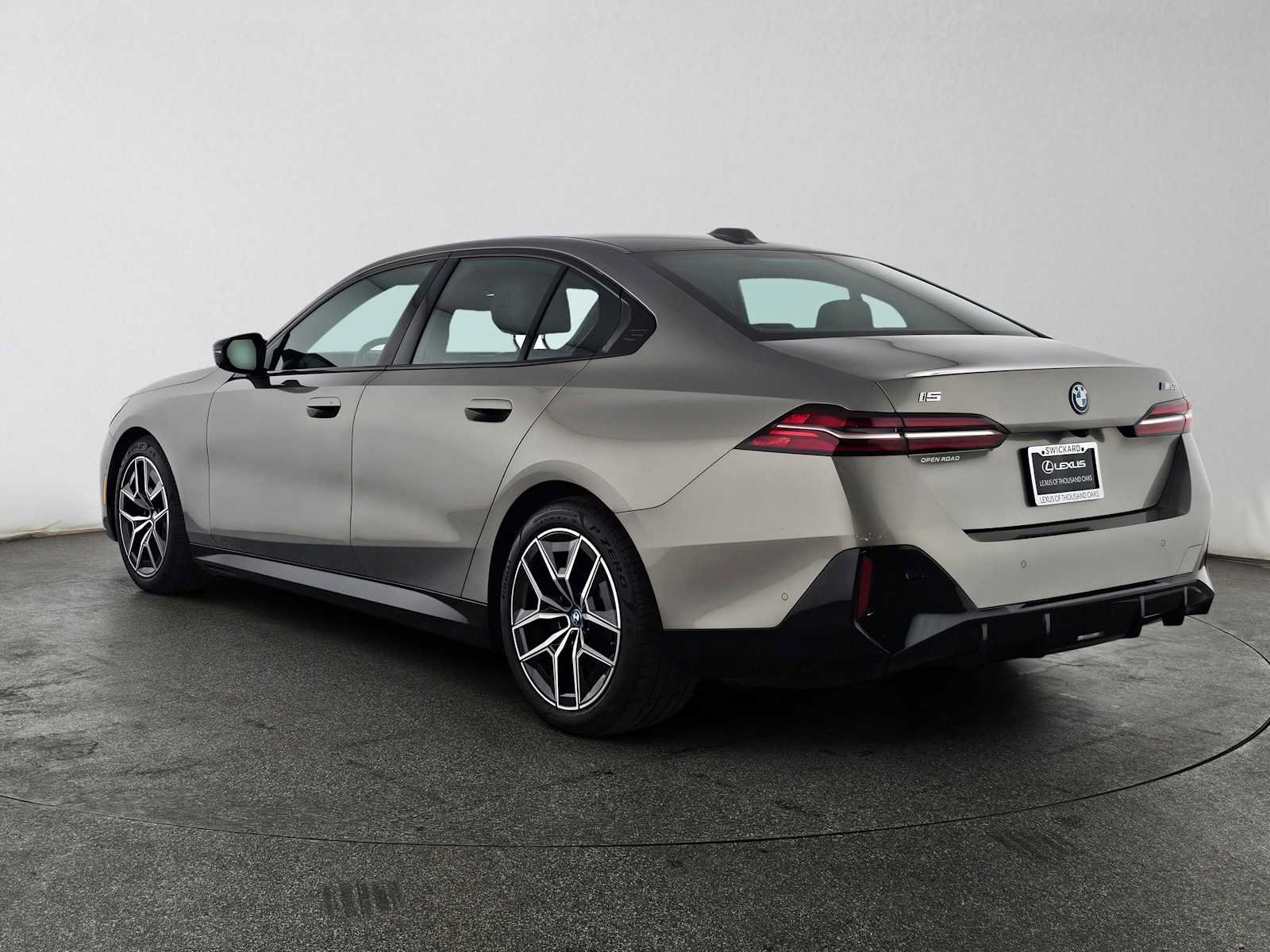 Used 2024 BMW i5 M60 w/ Premium Package AWD/4WD image 5