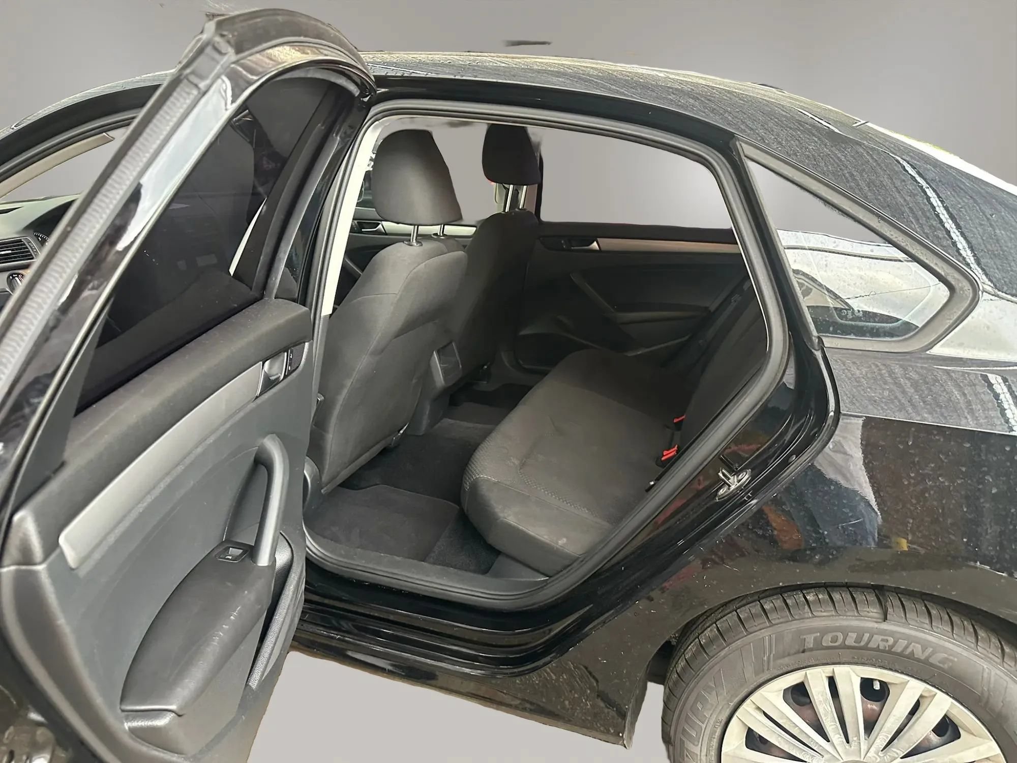 Used 2014 Volkswagen Passat 1.8T S FWD image 17