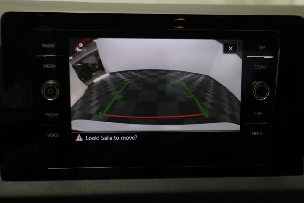 Used 2025 Volkswagen Jetta SE w/ Sunroof Package FWD image 9