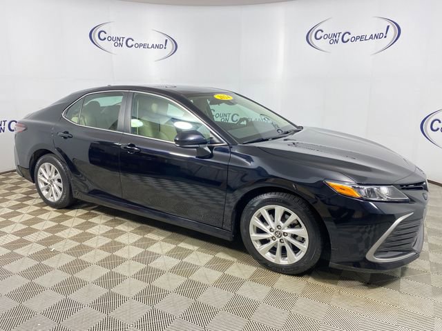 Used 2024 Toyota Camry LE FWD image 1