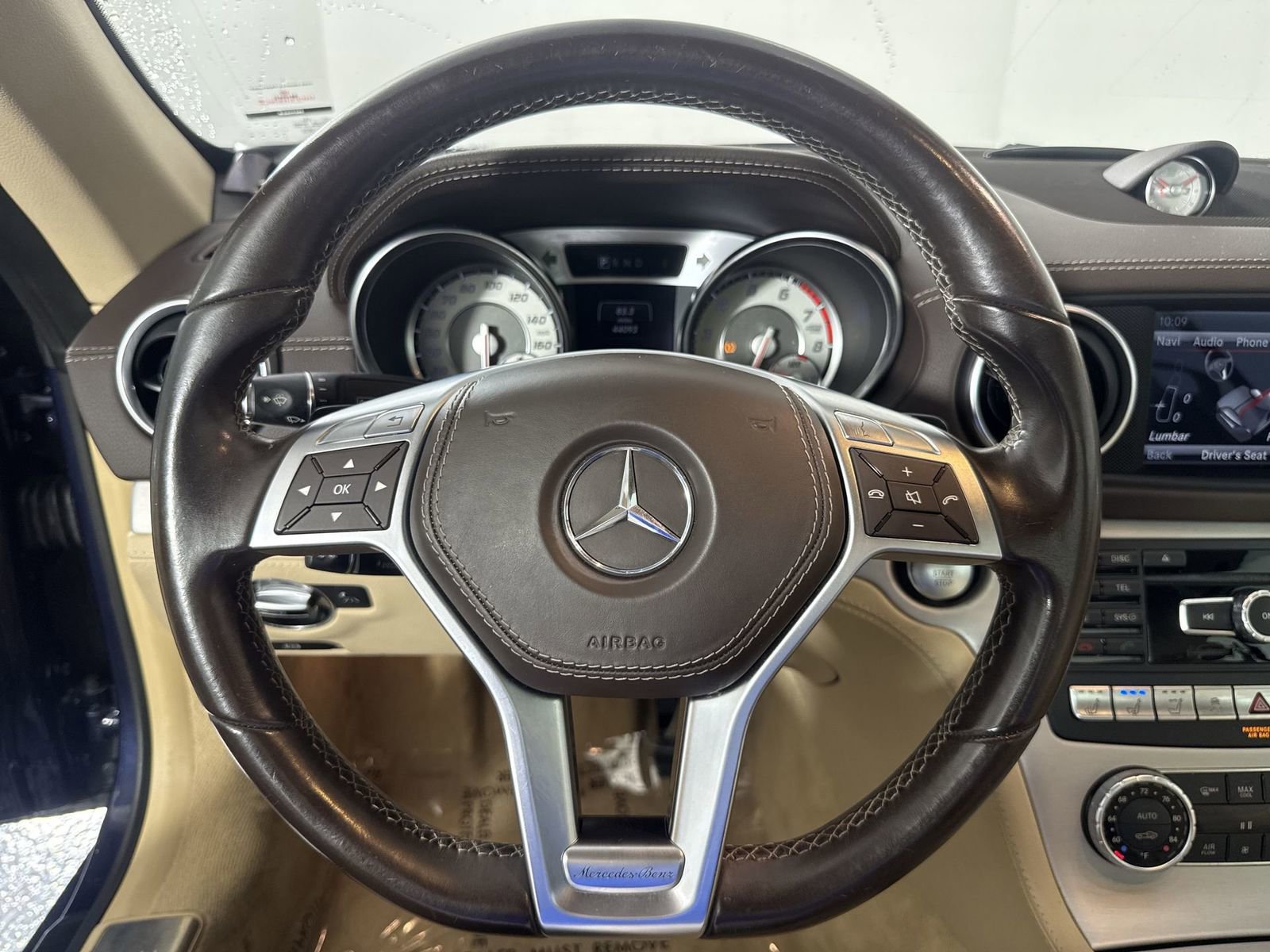 Used 2015 Mercedes-Benz SL 550 image 18