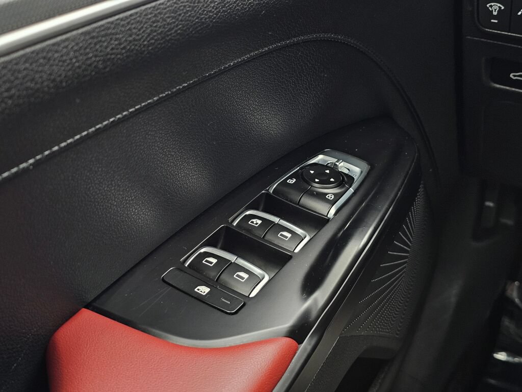 Used 2023 Kia K5 GT-Line w/ GT-Line Premium Package FWD image 32