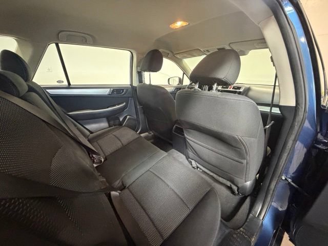 Used 2019 Subaru Outback 2.5i AWD/4WD image 12