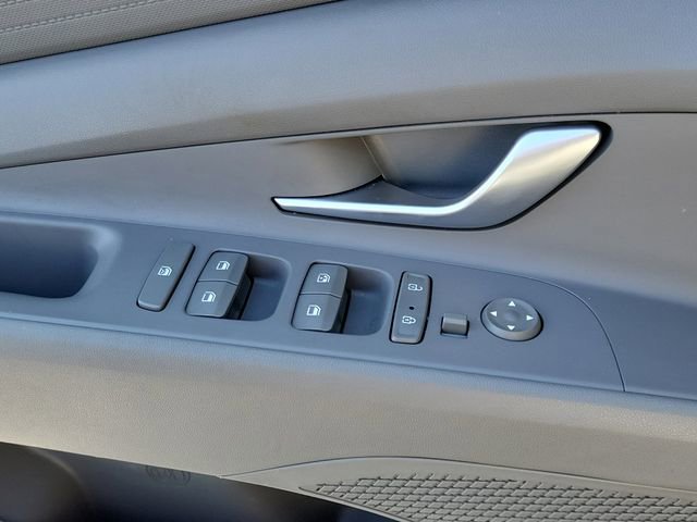 Used 2022 Hyundai Elantra SEL w/ Cargo Package image 30