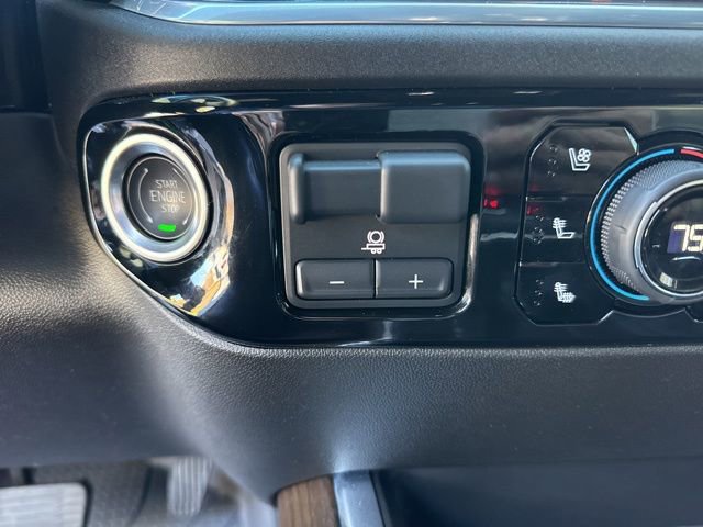 Used 2025 Chevrolet Silverado 1500 High Country image 22