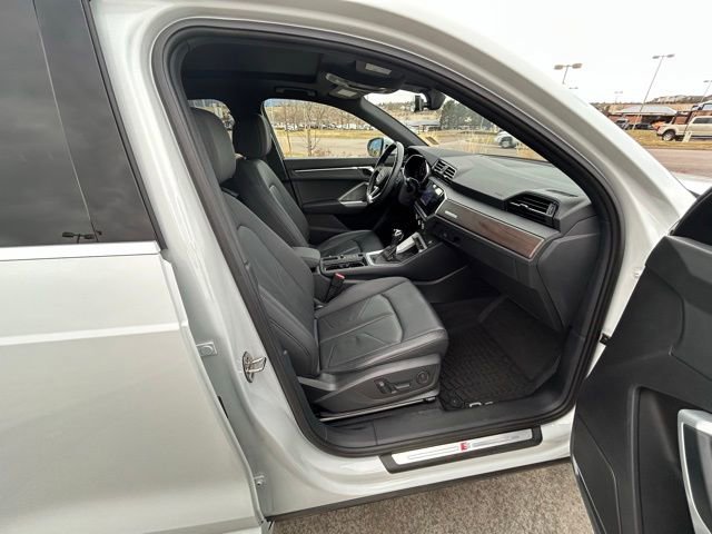Used 2021 Audi Q3 2.0T Premium Plus image 28