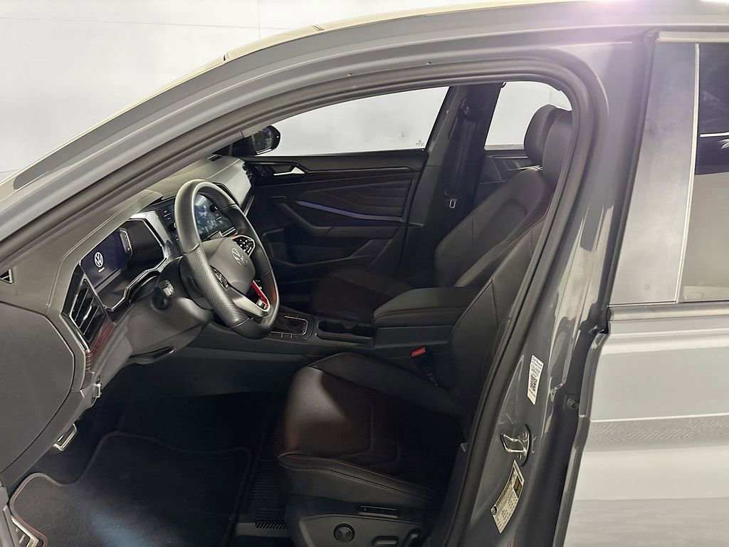 Used 2023 Volkswagen Jetta GLI Autobahn w/ GLI Black Package image 11