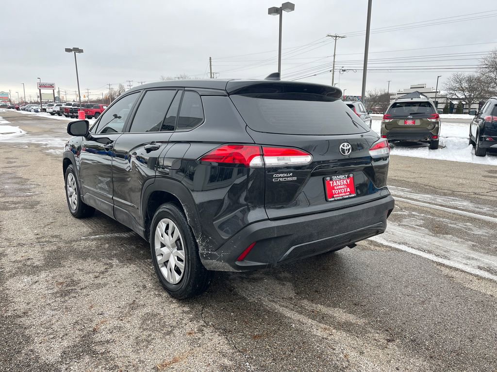 Certified 2024 Toyota Corolla Cross L image 3