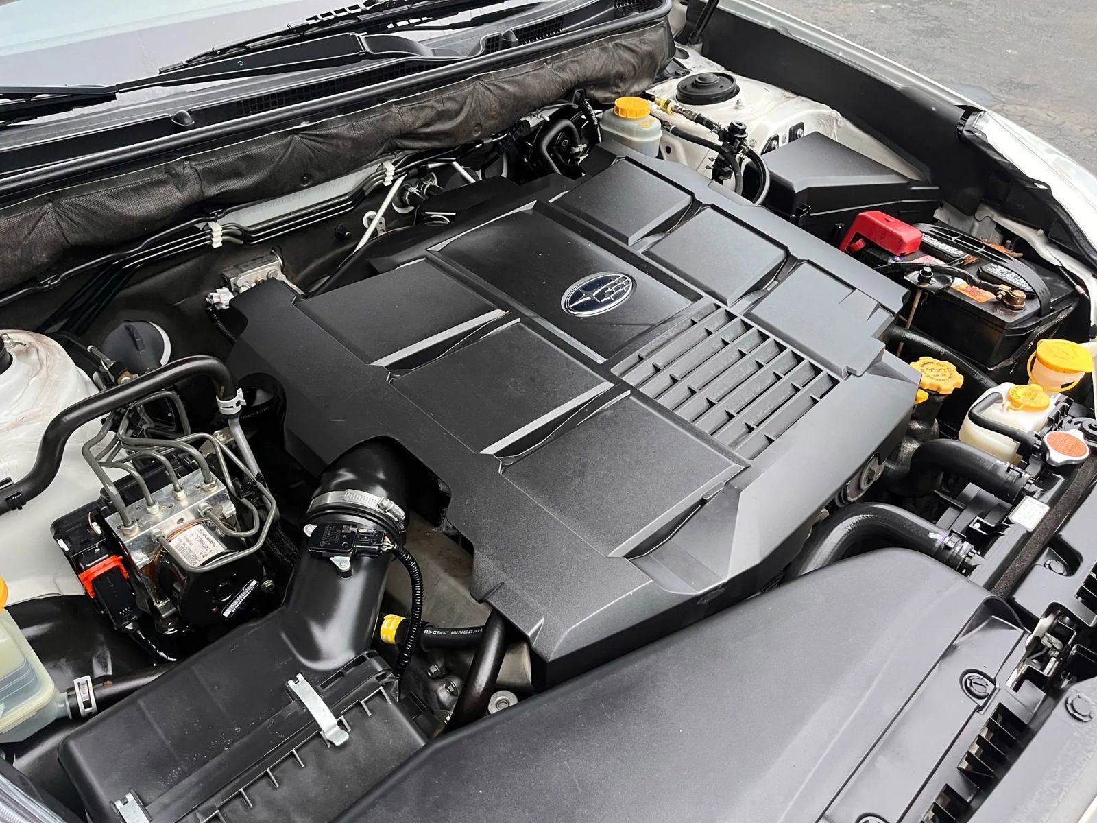 Used 2012 Subaru Outback 3.6R Limited w/ Moonroof Pkg image 33