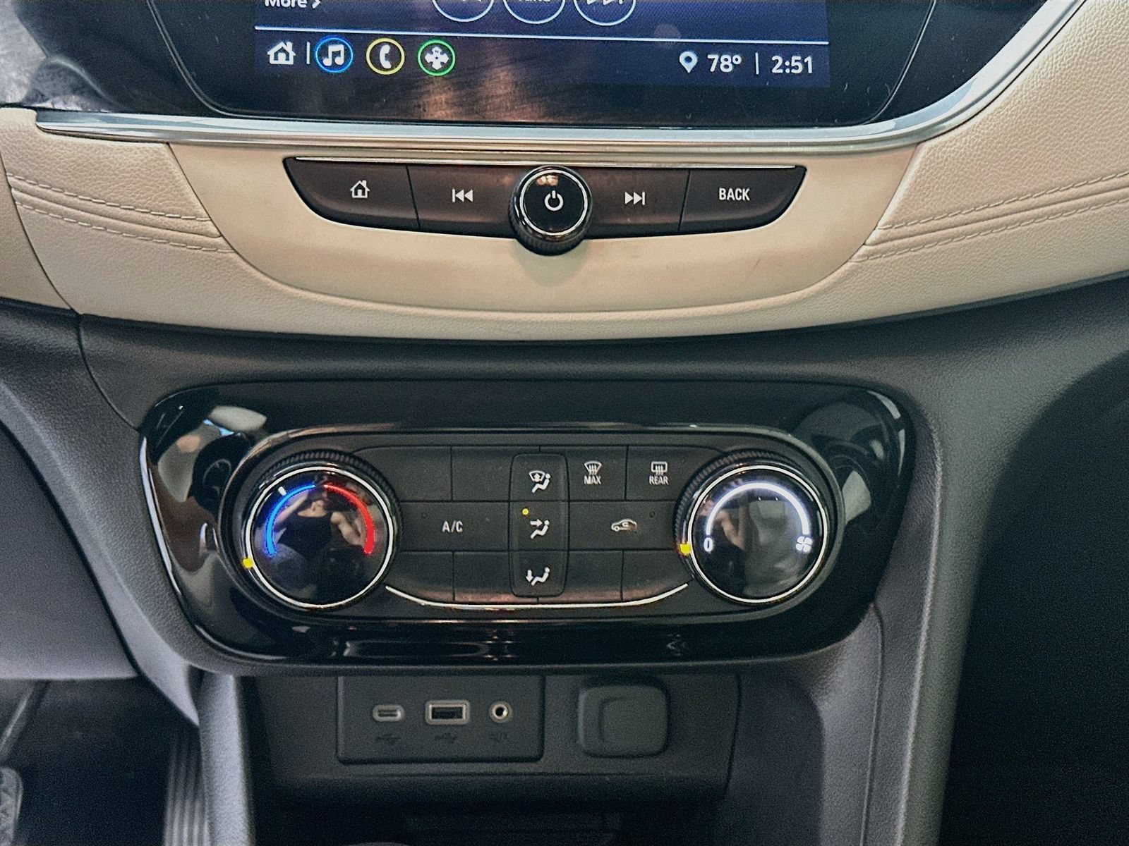 Used 2021 Buick Encore GX Preferred w/ Sport Touring Package FWD image 15